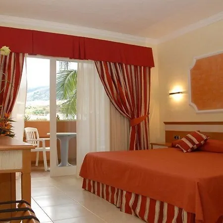 מלון Tierra De Oro לוס ריאלחוס