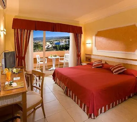 Hotell Tierra De Oro 4*