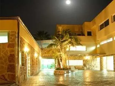 Otel Tierra De Oro 4*