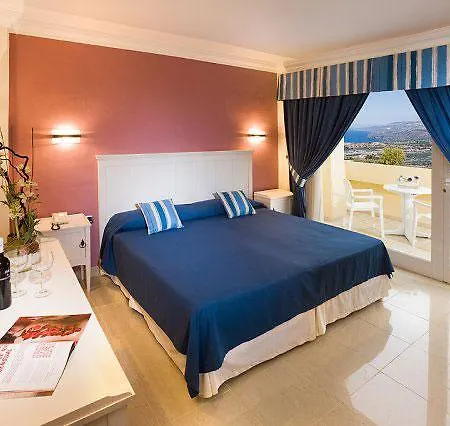 Hotell Tierra De Oro